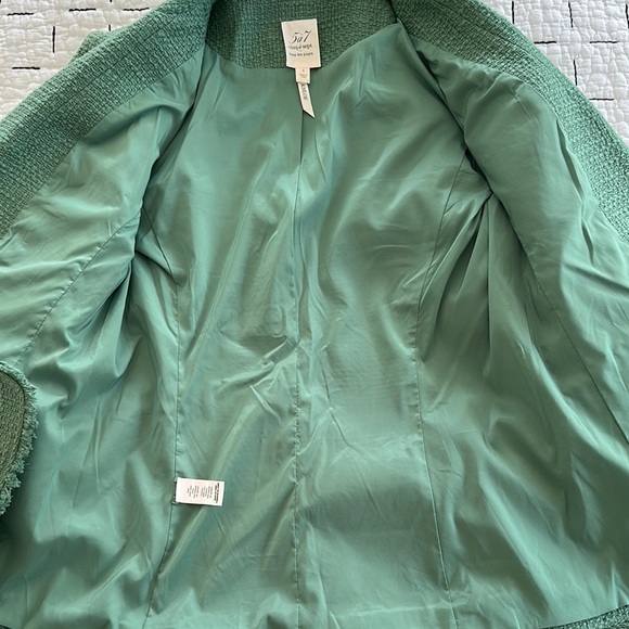 Cinq a sept Green Blazer with Notched Lapels and Tailored Silhouette - Picture 5 of 5